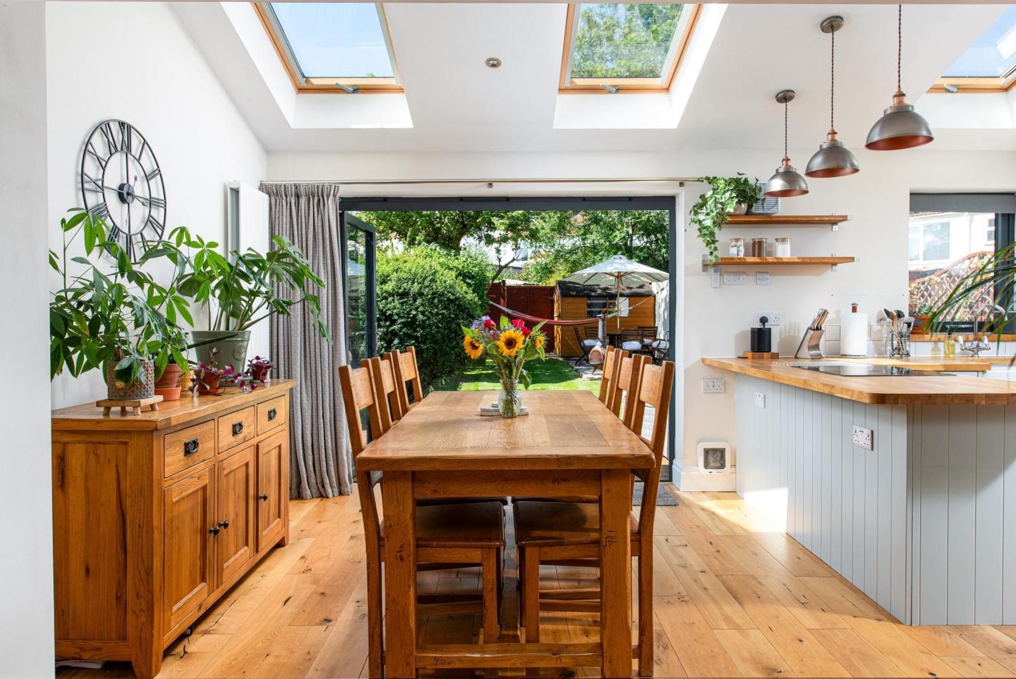 Charming Family Home With Stoves, Garden & Parking ブリストル エクステリア 写真