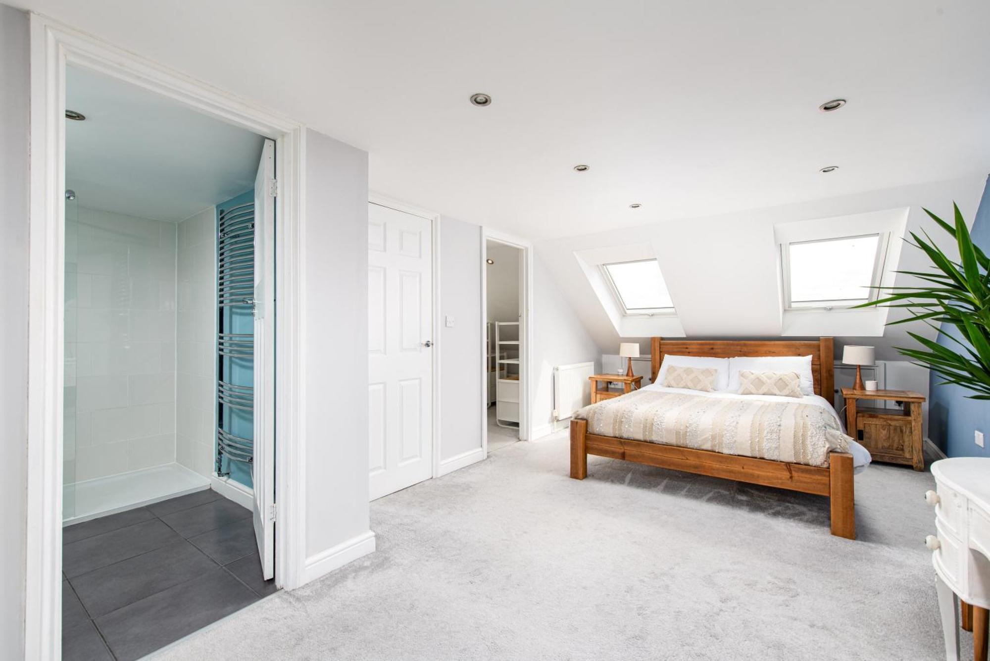 Charming Family Home With Stoves, Garden & Parking ブリストル エクステリア 写真