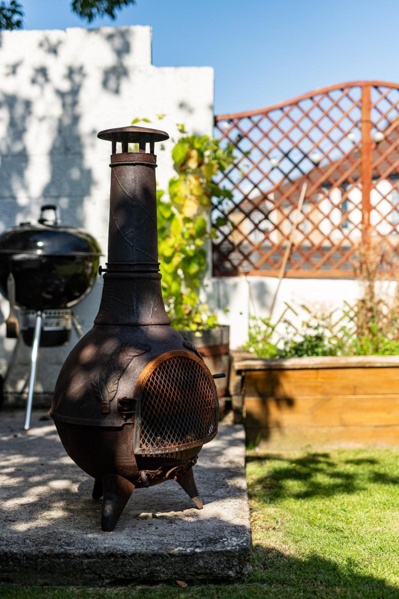 Charming Family Home With Stoves, Garden & Parking ブリストル エクステリア 写真