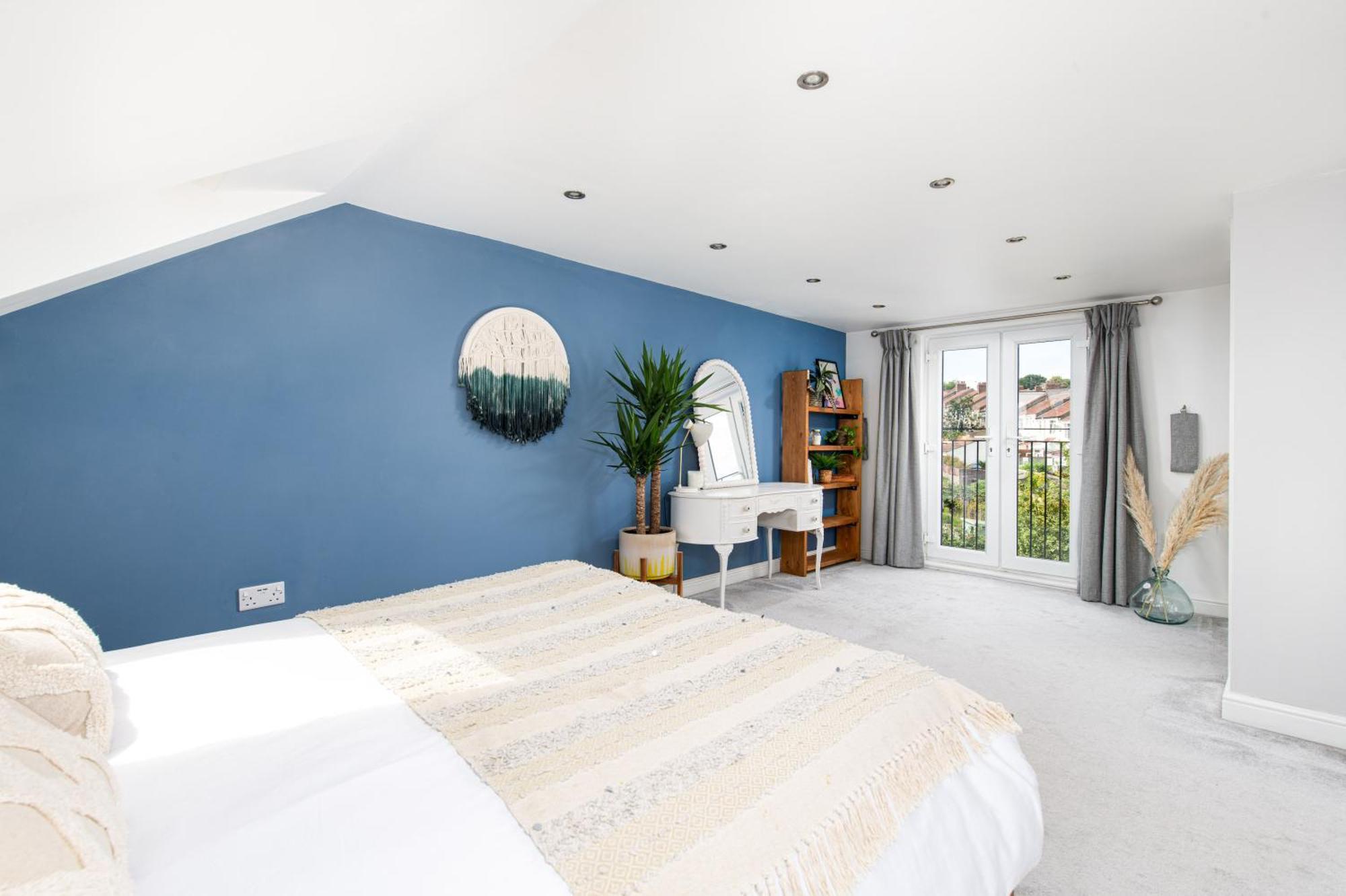 Charming Family Home With Stoves, Garden & Parking ブリストル エクステリア 写真