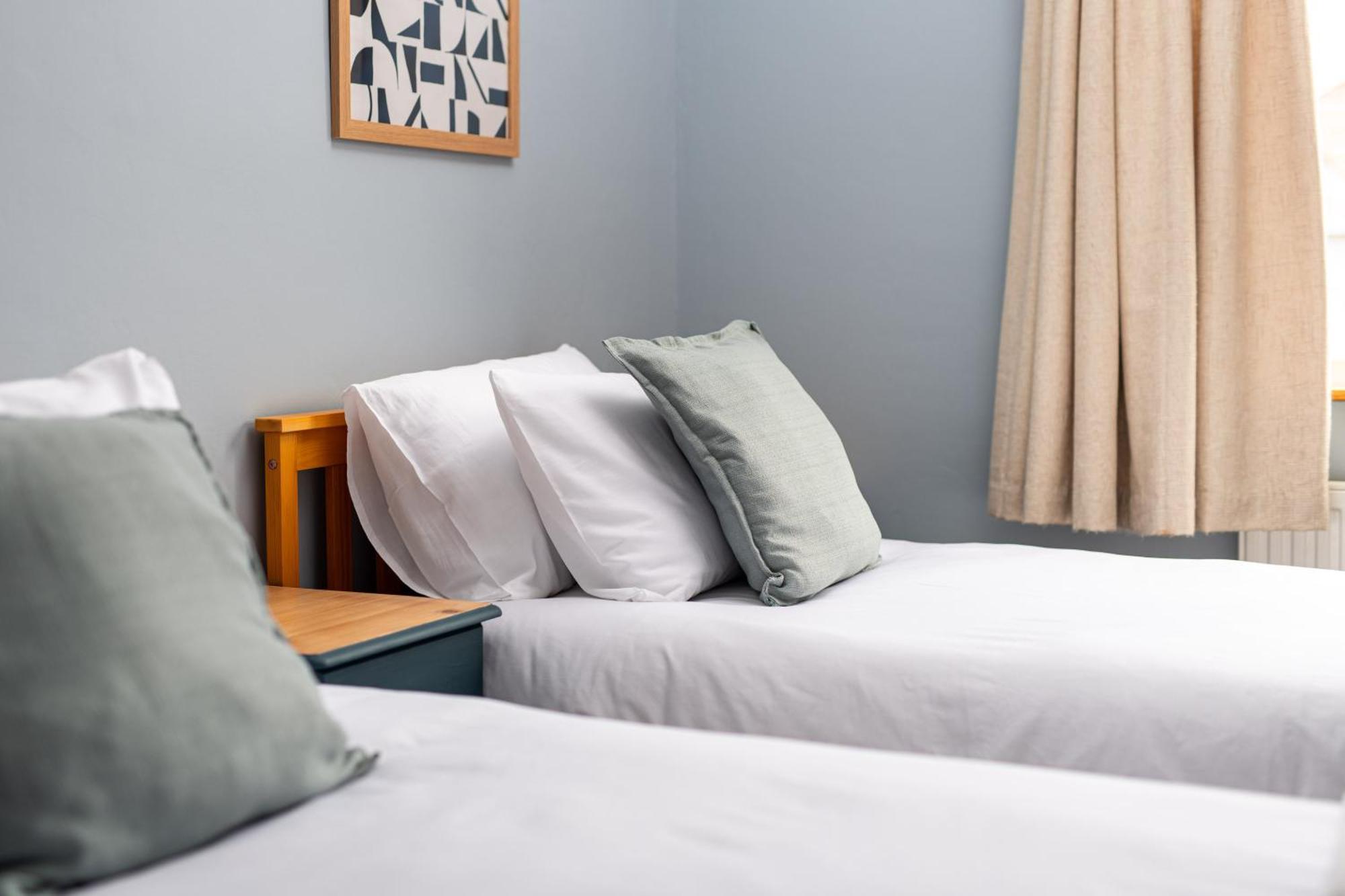 Charming Family Home With Stoves, Garden & Parking ブリストル エクステリア 写真